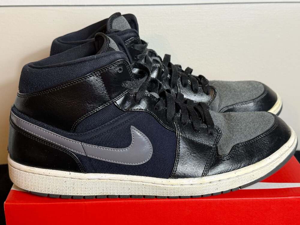 Air Jordan 1 Retro Mid Premium 'Winterized' (852542-001)